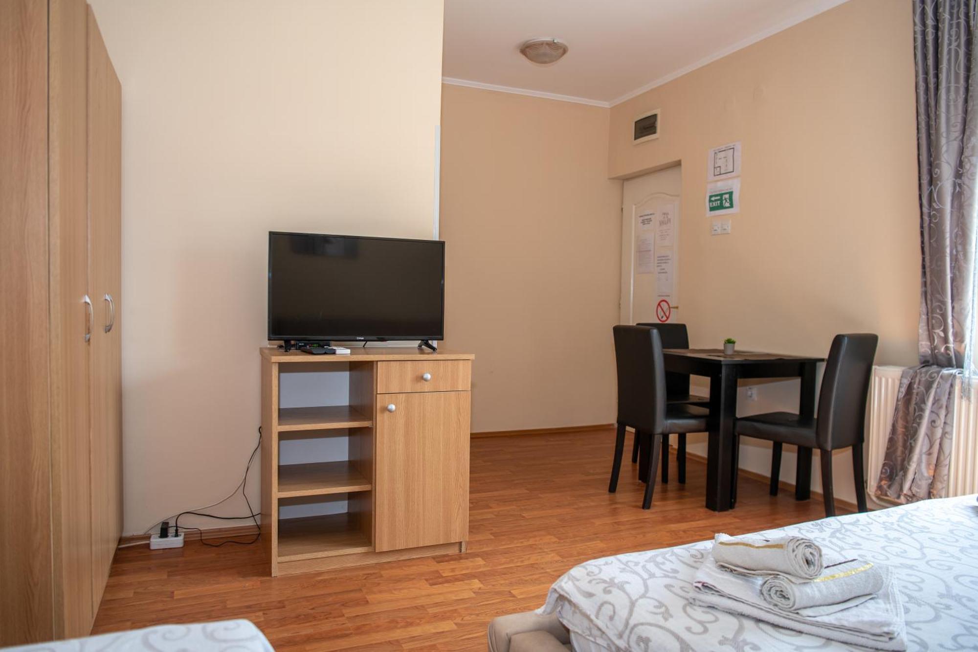 Guesthouse Kristina Palić Extérieur photo